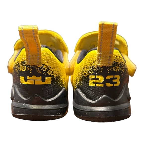 Nike LeBron XVII Auto (TDV) Super Vroom Toddler Sneaker - Picture 4 of 9